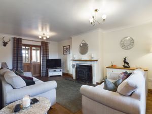 Living room- click for photo gallery